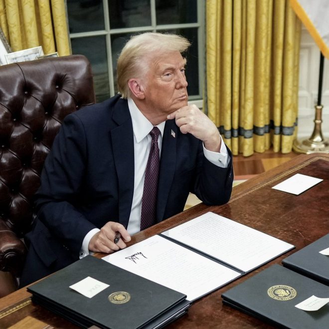 🚨 Trump admin slashes $8B in Green New Scam funds! Schumer shutdown fuels chaos as states left in the dust - California, Colorado, Connecticut, Delaware, Hawaii, Illinois, Maryland outraged! 🔥 —  Trump administration funding cut, Green New Deal cancelled, Schumer shutdown impact
California, Colorado, Connecticut funding loss, OMB Director Vought decision
Illinois, Maryland, Hawaii lose $8 billion, Trump administration cancels Green New Scam funding
