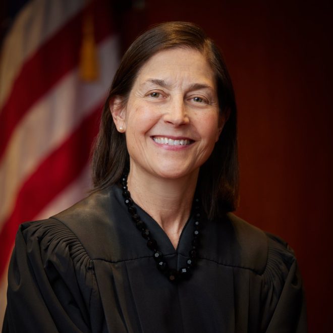 Trump's Power Cut: Judge Blocks National Guard in Portland! — Antifa protests Portland 2025, National Guard deployment issues, Judge Immergut ruling impact
